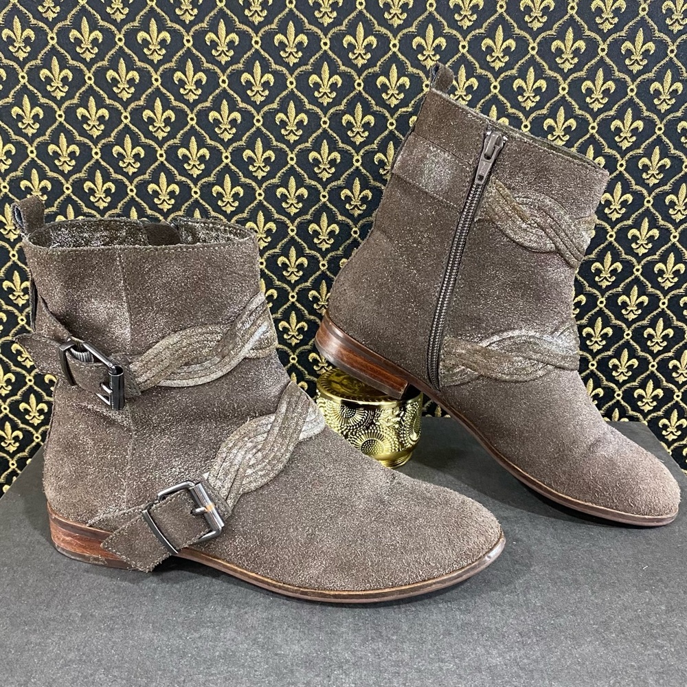 Anthro “Senora Booties” by Lien.do Seychelles